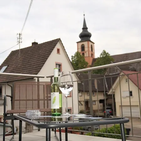 Apartamento Galerie-wohnung I Europapark I Balkon I Boxspring I Nespresso I Parkplatz Kippenheim