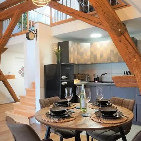 Galerie-wohnung I Sanierter Pferdestall I Europapark I Boxspring I Nespresso Apartment *